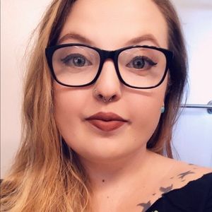 Meet your Posher, Kasey